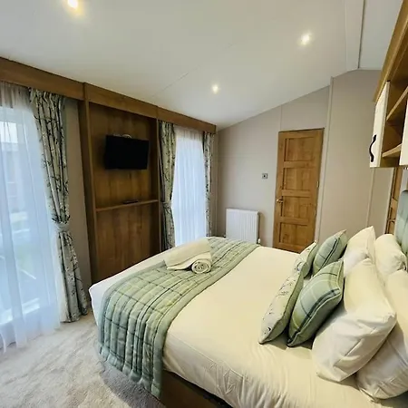 Country With Hot Tub