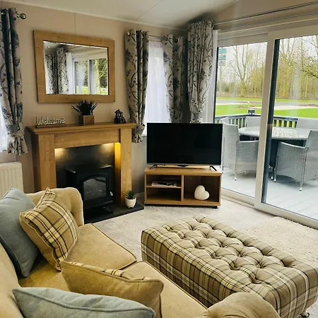 بيت للعطل Country With Hot Tub يورك